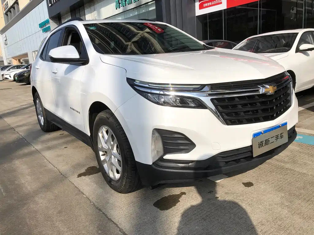 Chevrolet Equinox 2023 — фото 2