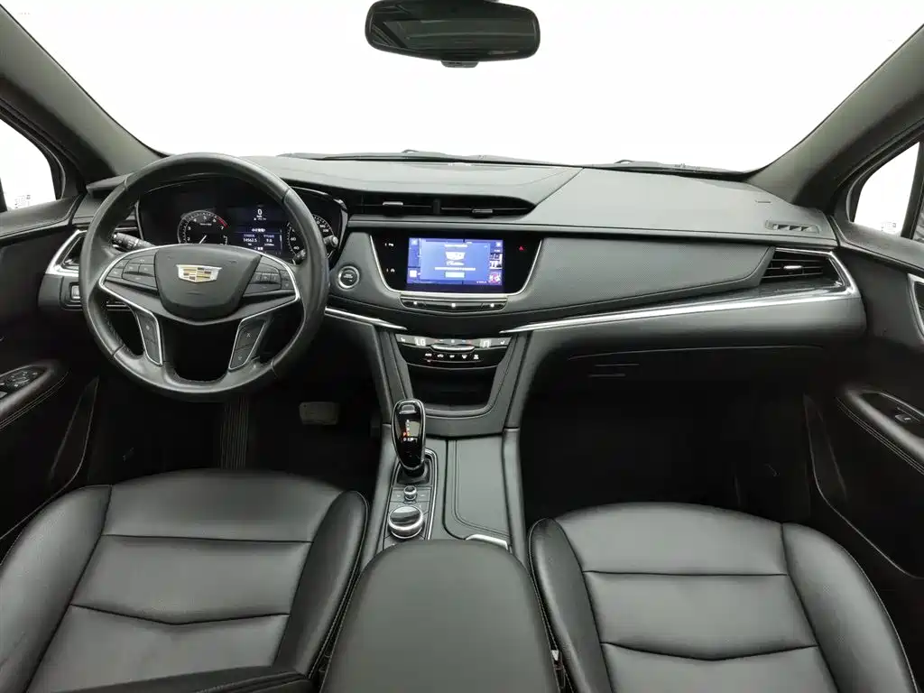Cadillac XT5 2021 — фото 5