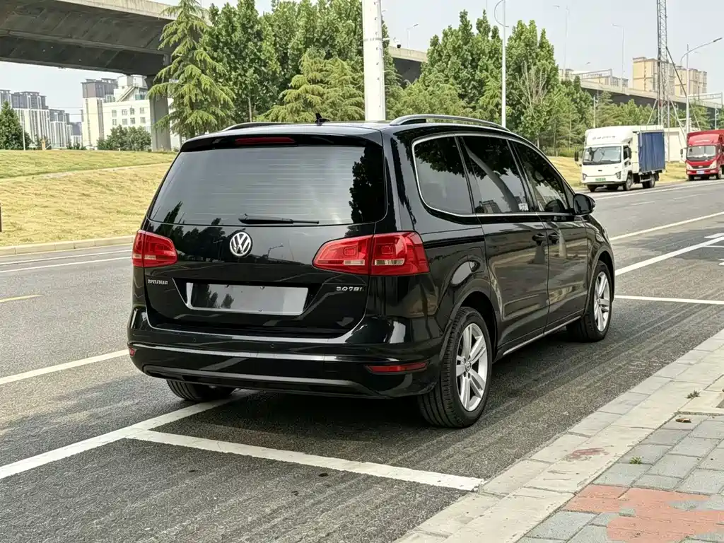 Volkswagen Sharan 2016 — фото 11
