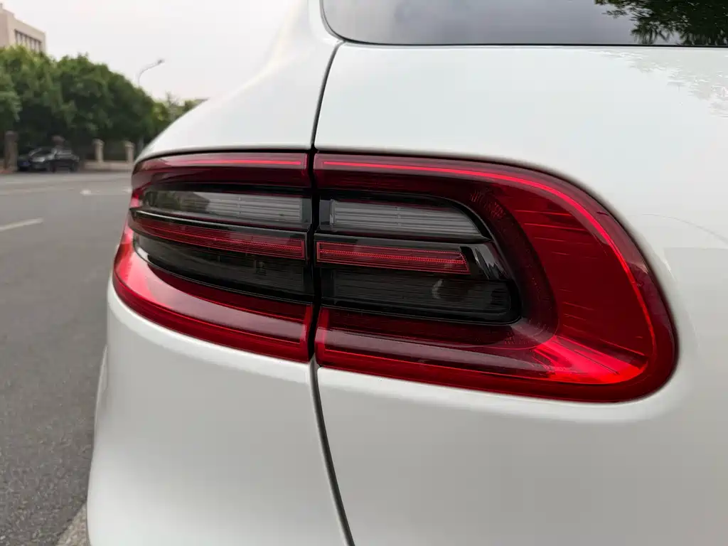 Porsche Macan 2015 — фото 25