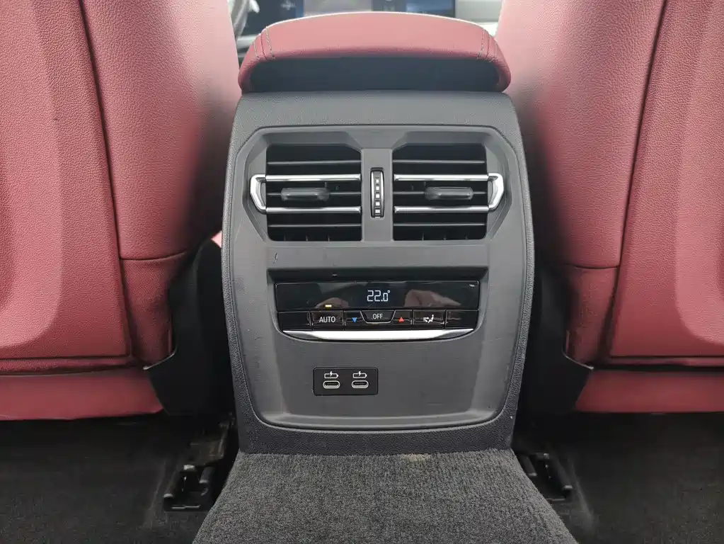 BMW 3 Series 2023 — фото 15