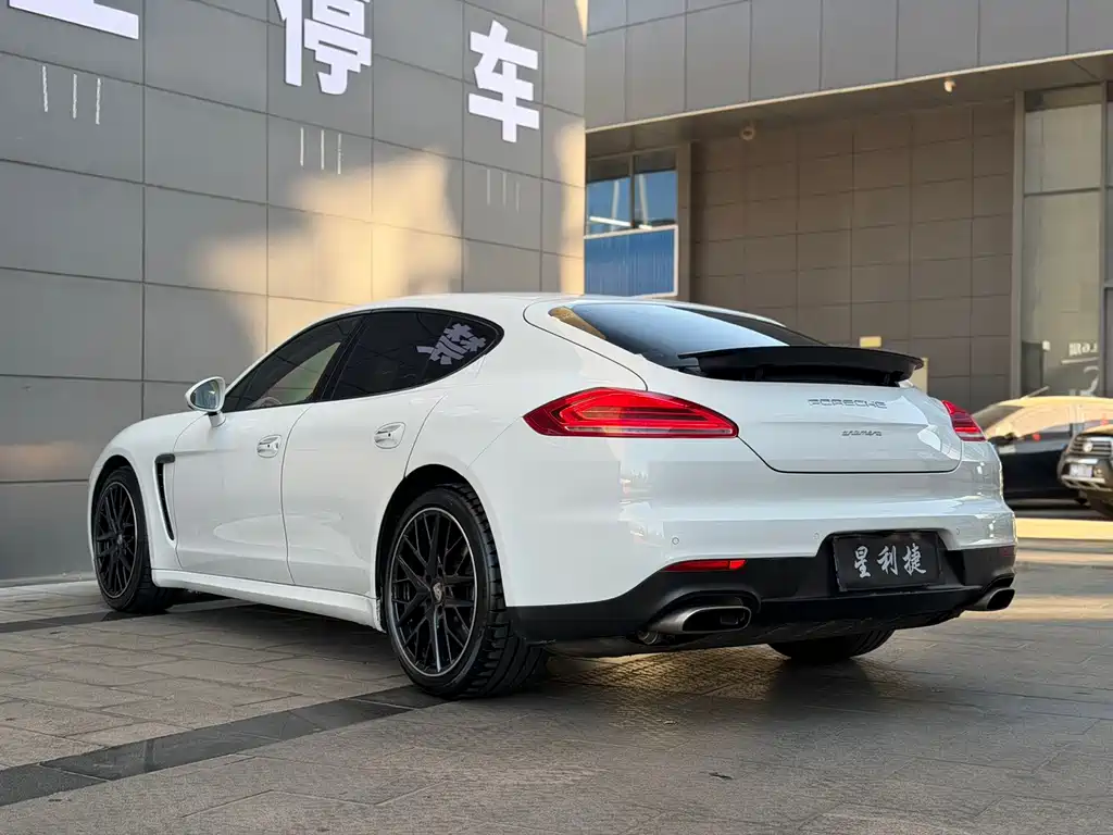 Porsche Panamera 2014 — фото 6