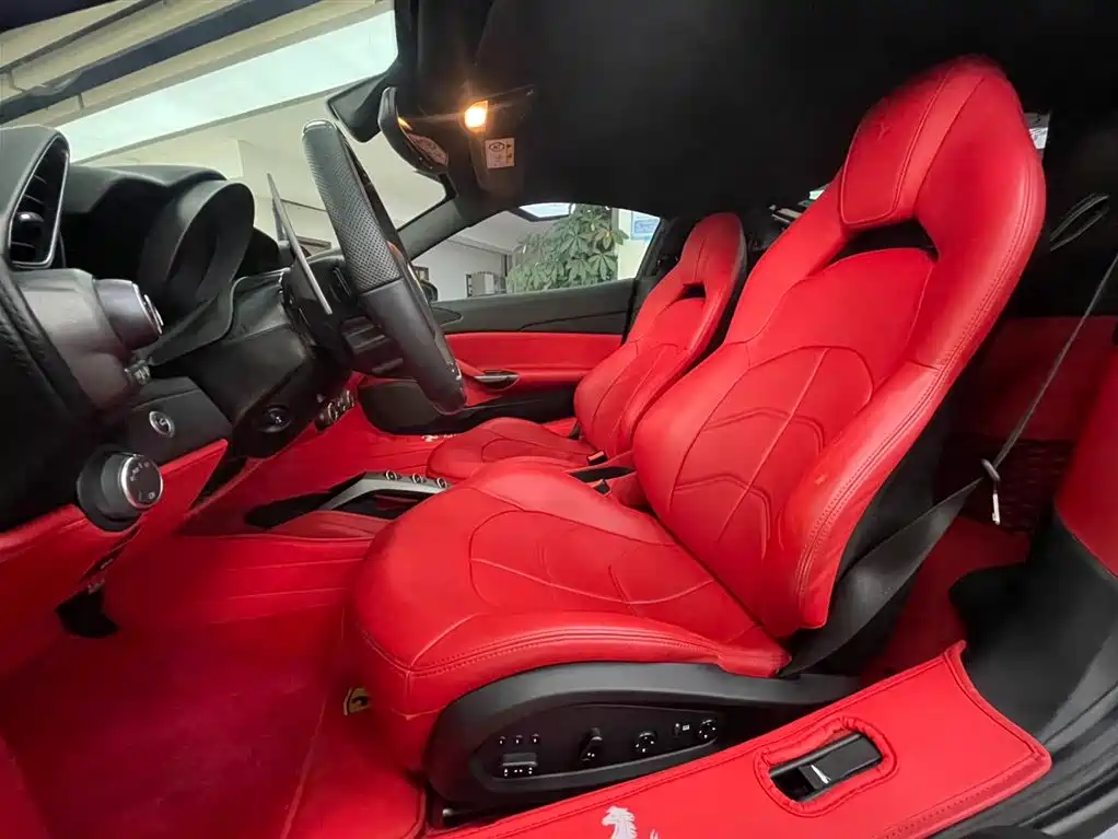 Ferrari 488 2016 — фото 11