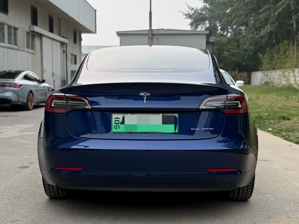 Tesla Model 3 2019 — фото 11