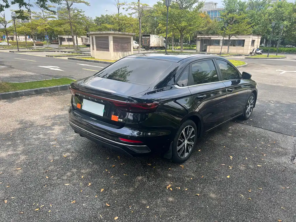 Geely Emgrand 2023 — фото 15