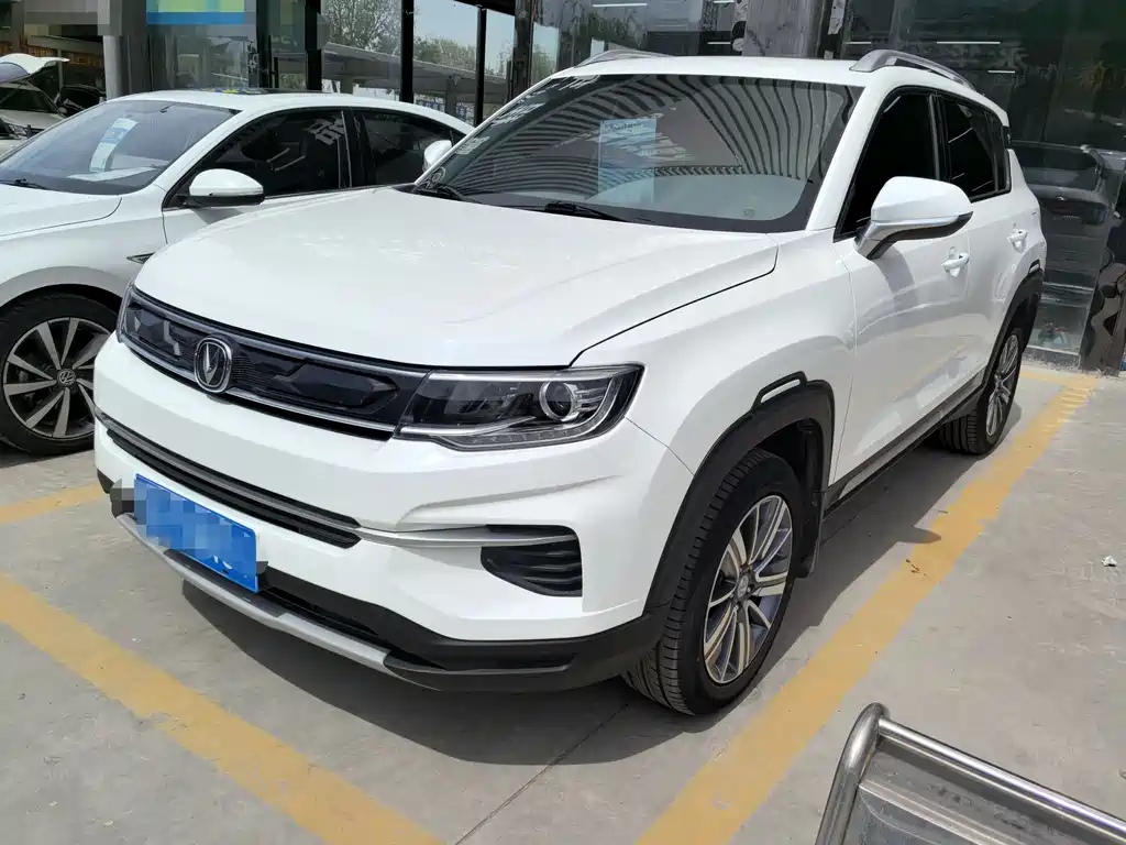Changan CS35PLUS 2020 — фото 1