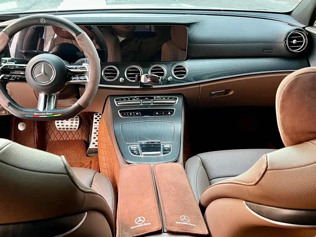 Mercedes-Benz E-Class 2021 — фото 12