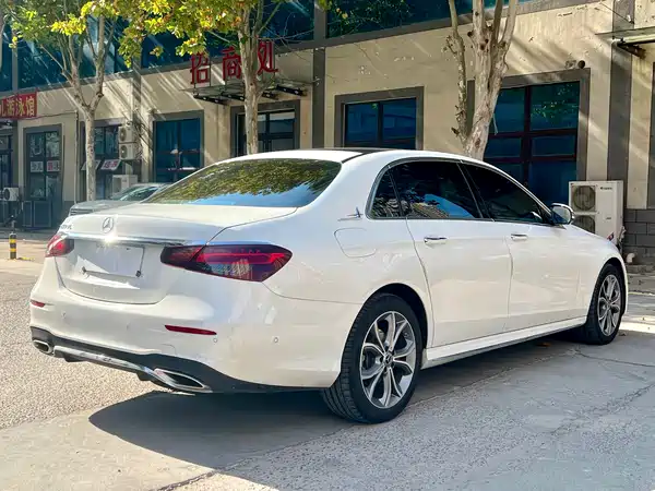 Mercedes-Benz E-Class 2021