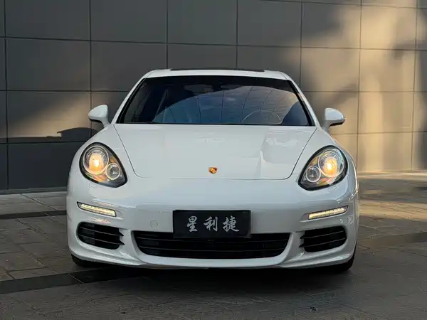 Porsche Panamera 2014
