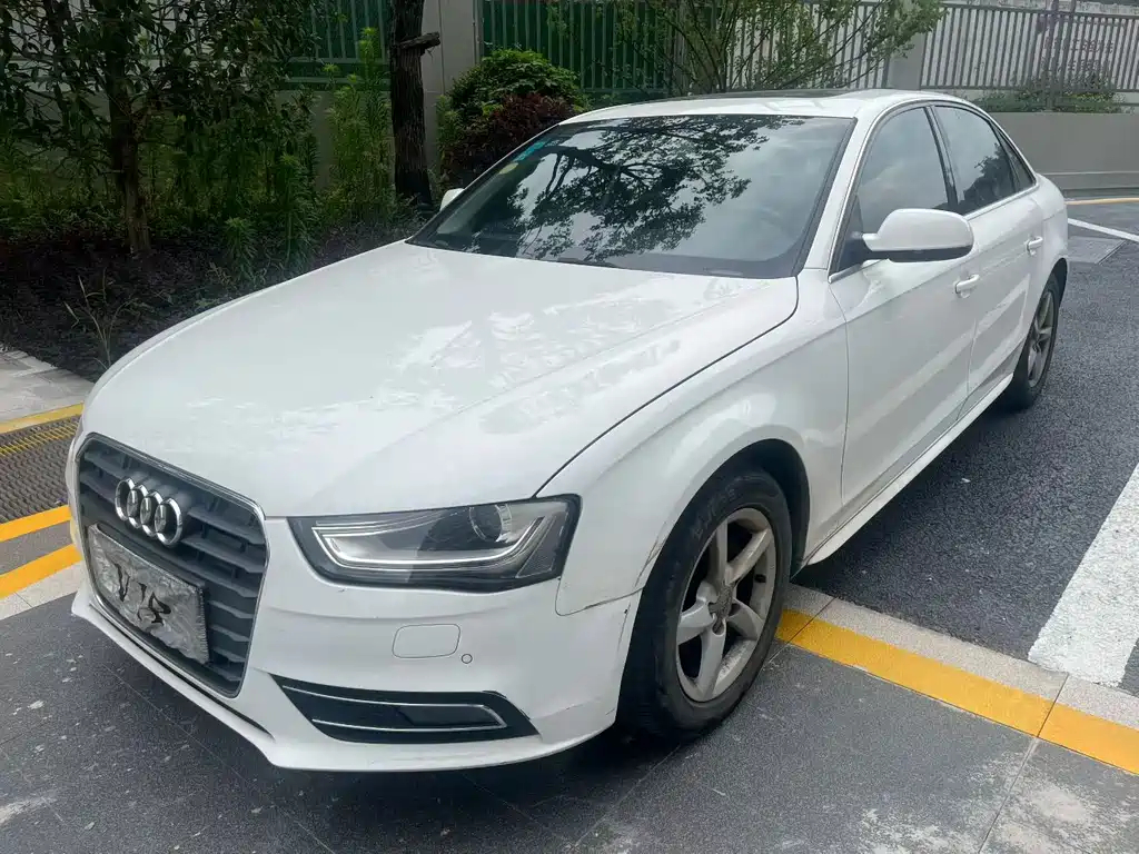 Audi A4L 2014