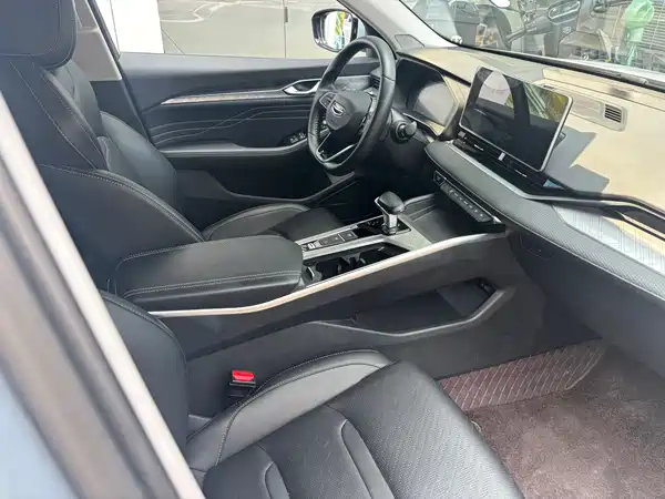 Geely Xingrui 2022