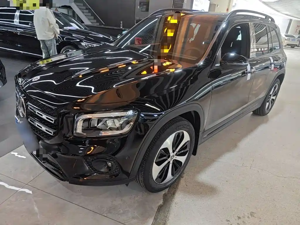 Mercedes-Benz GLB 2021