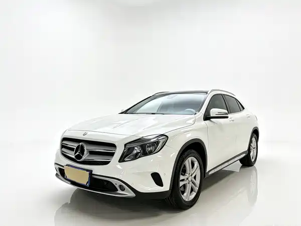 Mercedes-Benz GLA 2015