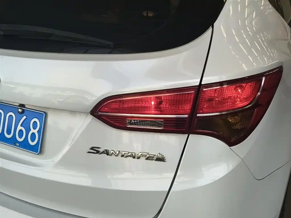 Hyundai Santa Fe 2016 — фото 8