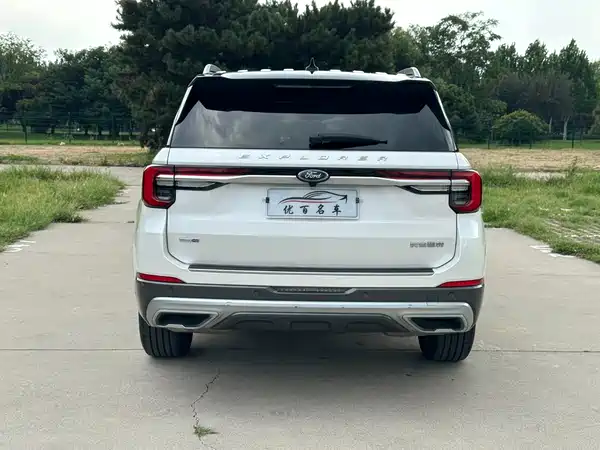 Ford Explorer 2022
