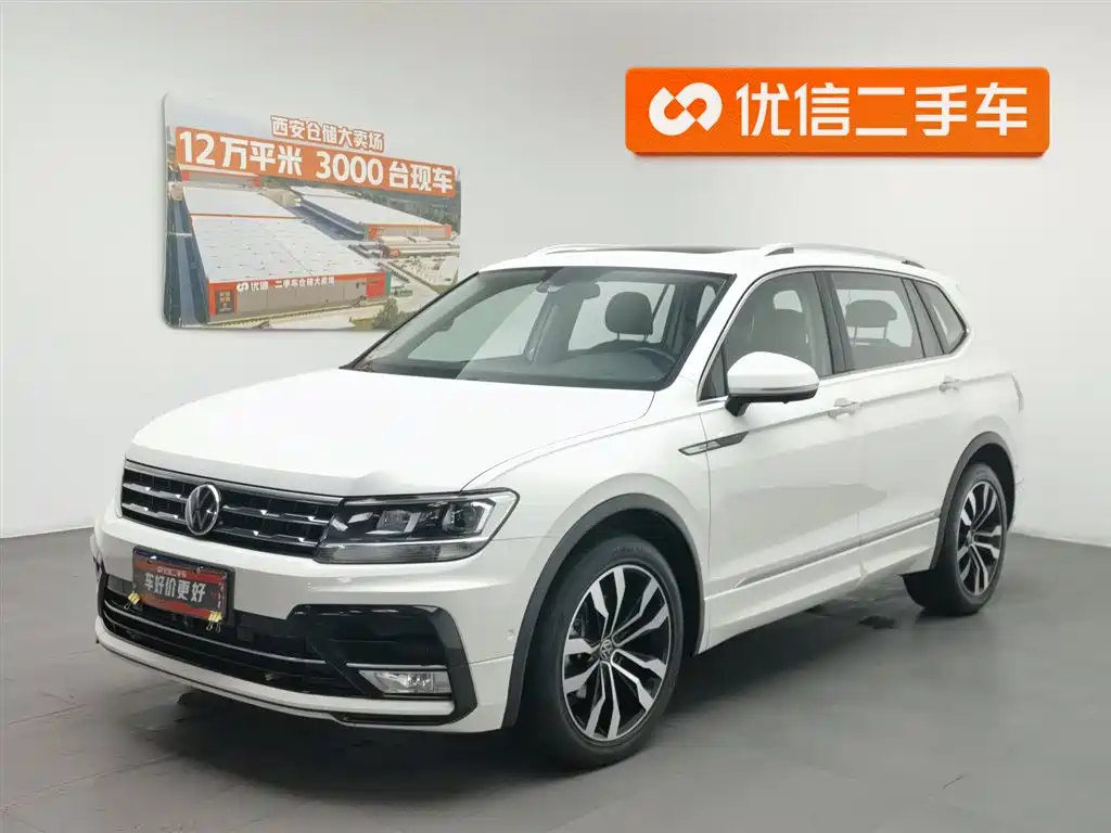 Volkswagen Tiguan L 2021 — фото 1