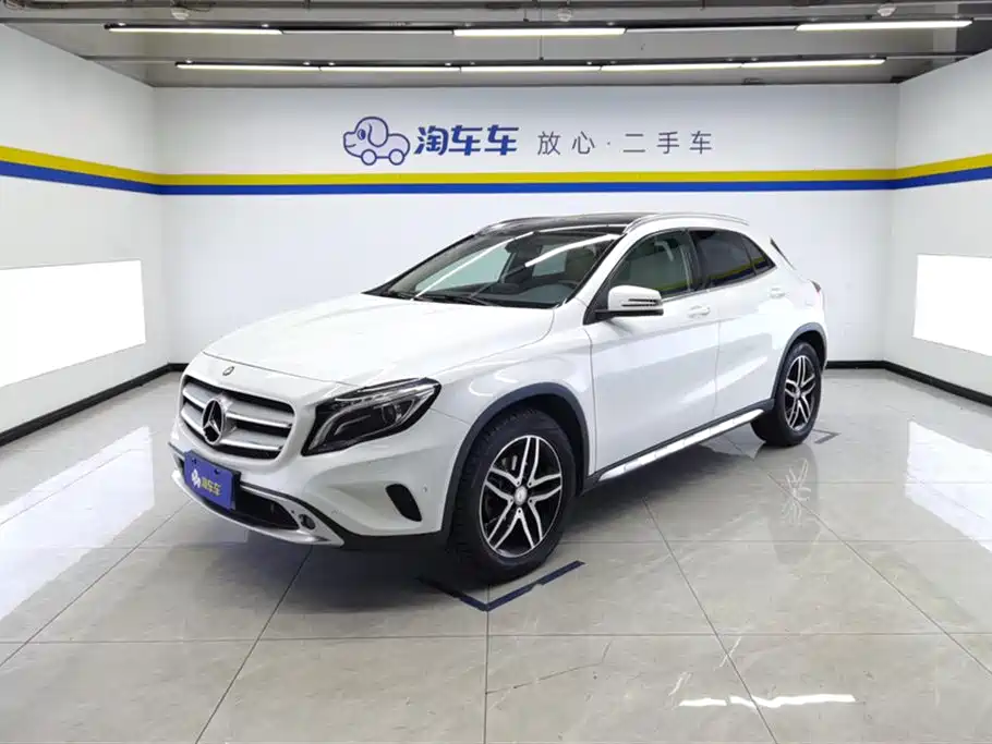 Mercedes-Benz GLA 2016 — фото 1