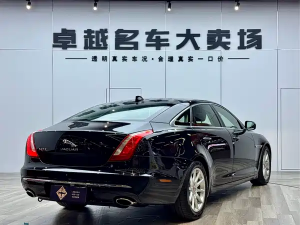 Jaguar XJ 2016