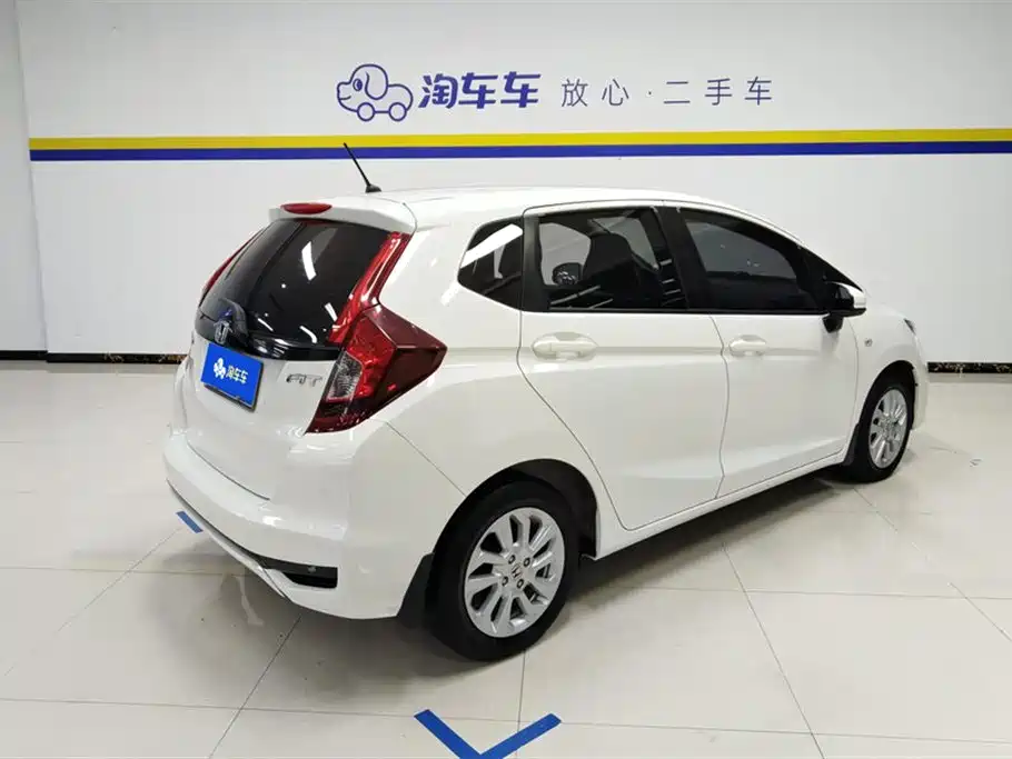 Honda Fit 2019 — фото 3