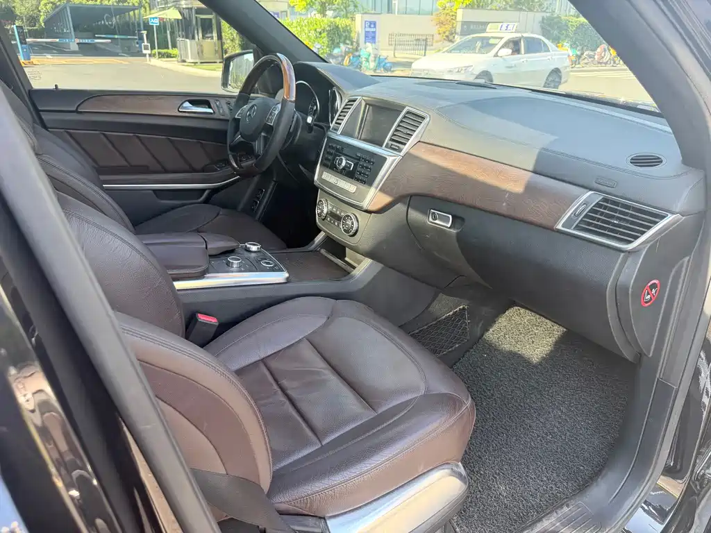 Mercedes-Benz GL-Class 2015 — фото 22