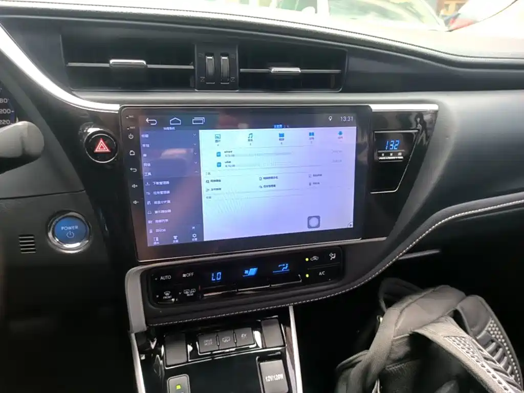 Toyota Corolla Dual Engine E+ 2022 — фото 13