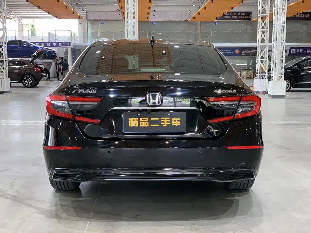 Honda Accord 2022 — фото 9
