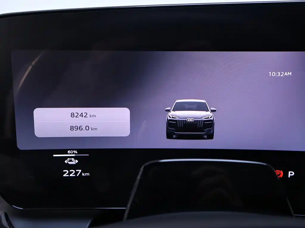 Audi Q6L E-Tron 2025 — фото 15