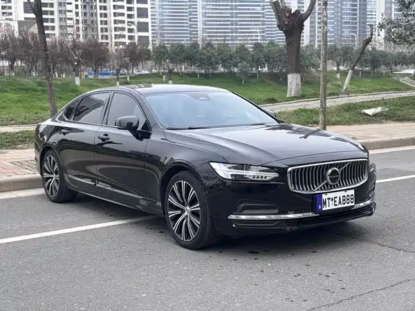 Volvo S90 2022