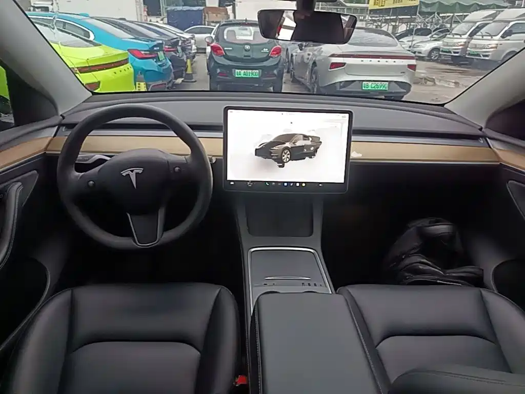 Tesla Model Y 2023 — фото 10