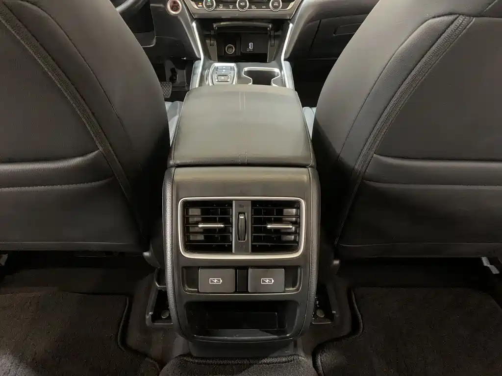 Honda Accord 2022 — фото 19