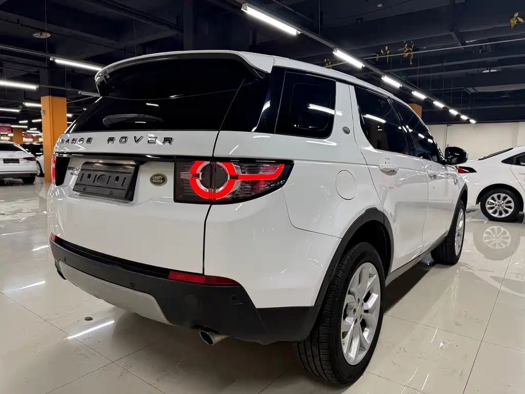 Land Rover Discovery Sport 2017 — фото 8