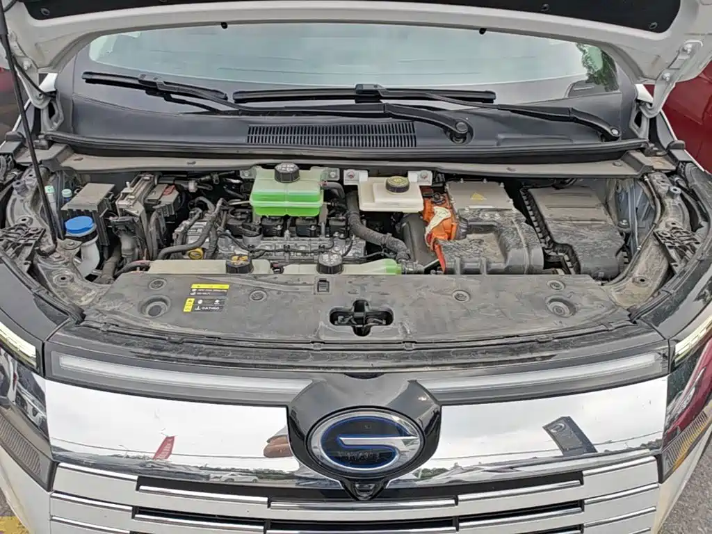 GAC Motor E8 PHEV 2024 — фото 20