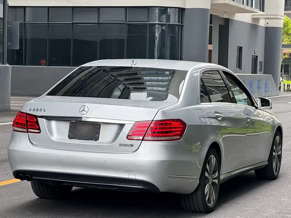 Mercedes-Benz E-Class 2013 — фото 4