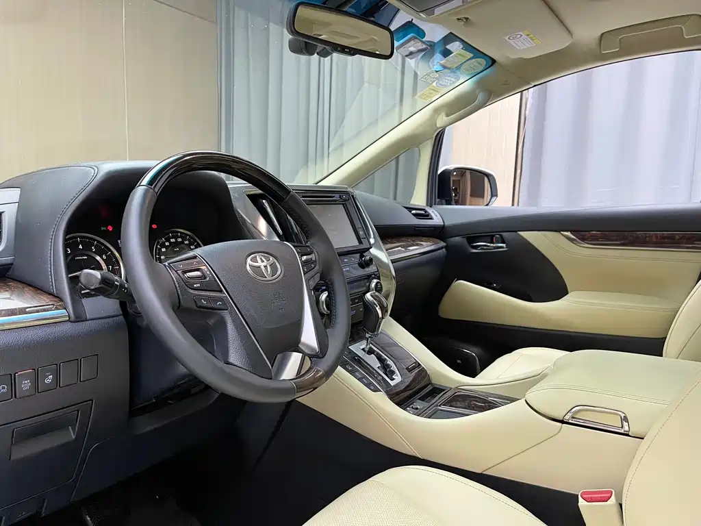 Toyota Alphard 2018 — фото 4