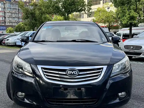 BYD G6 2013