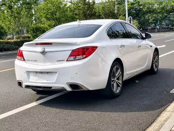 Buick Regal 2012