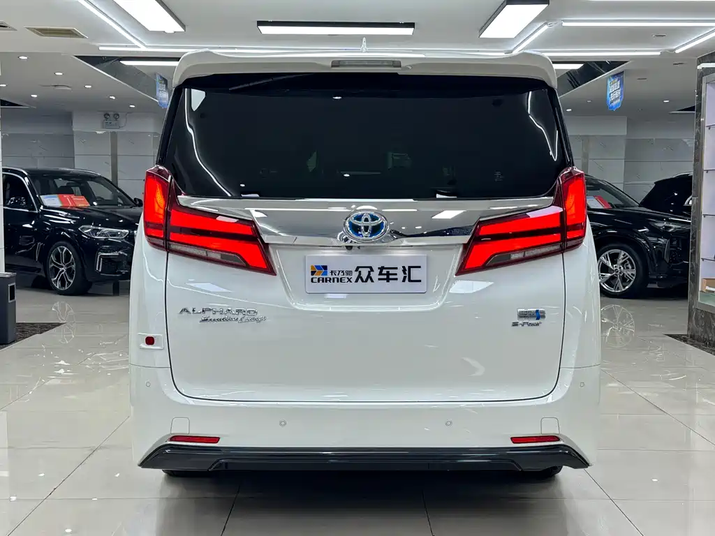 Toyota Alphard 2021 — фото 5