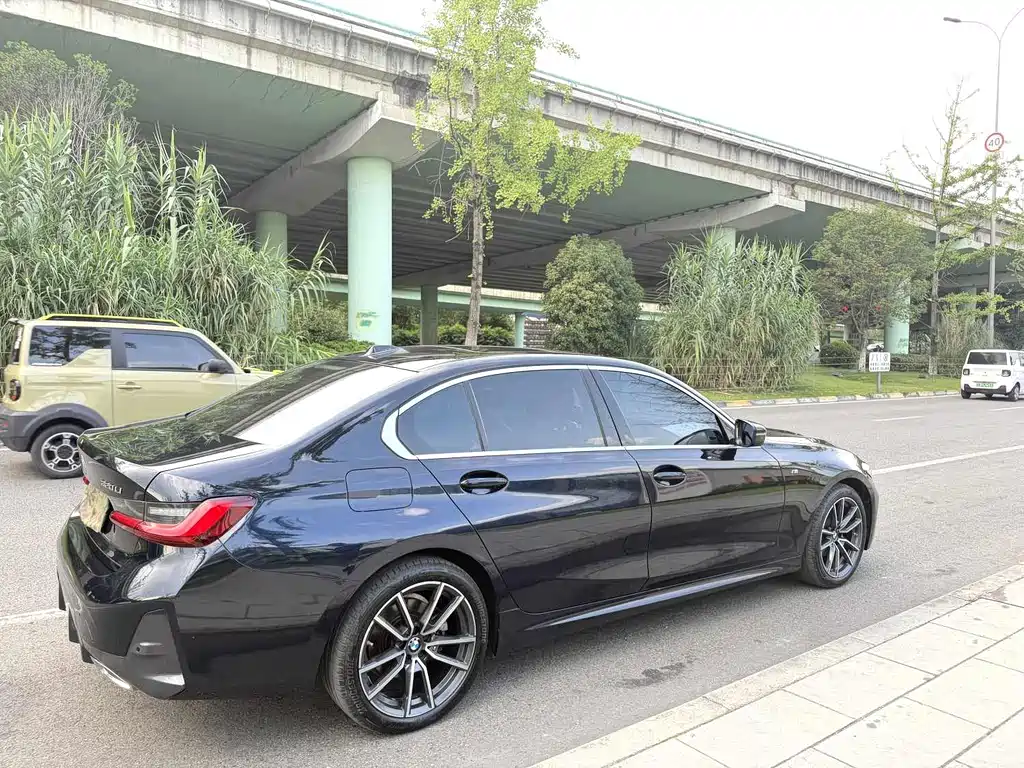 BMW 3 Series 2023