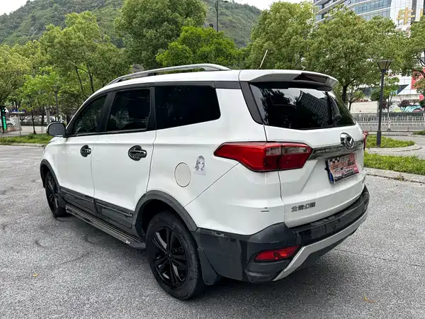 BAIC Huansu S3 2016