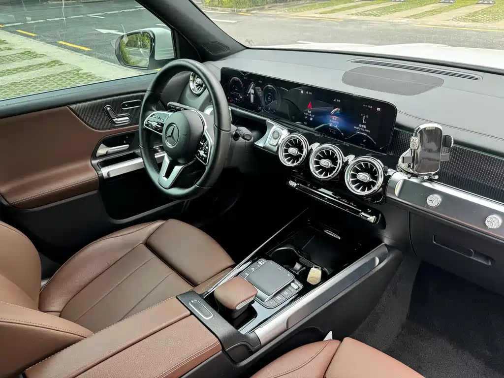 Mercedes-Benz GLB 2021 — фото 20