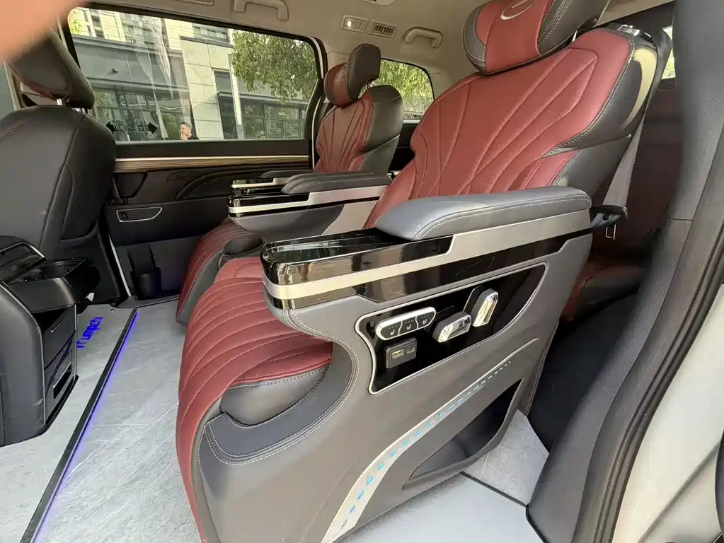 GAC Motor Trumpchi M8 2022 — фото 11