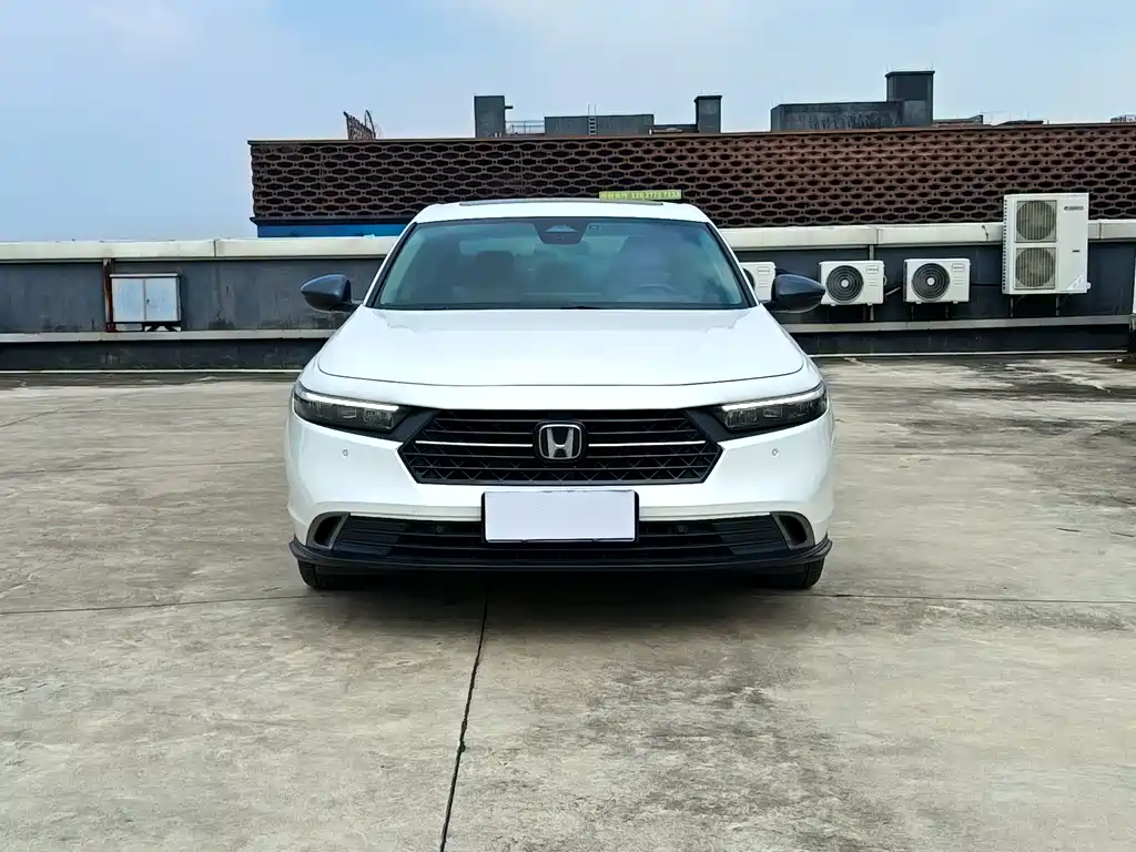 Honda Accord 2023 — фото 2
