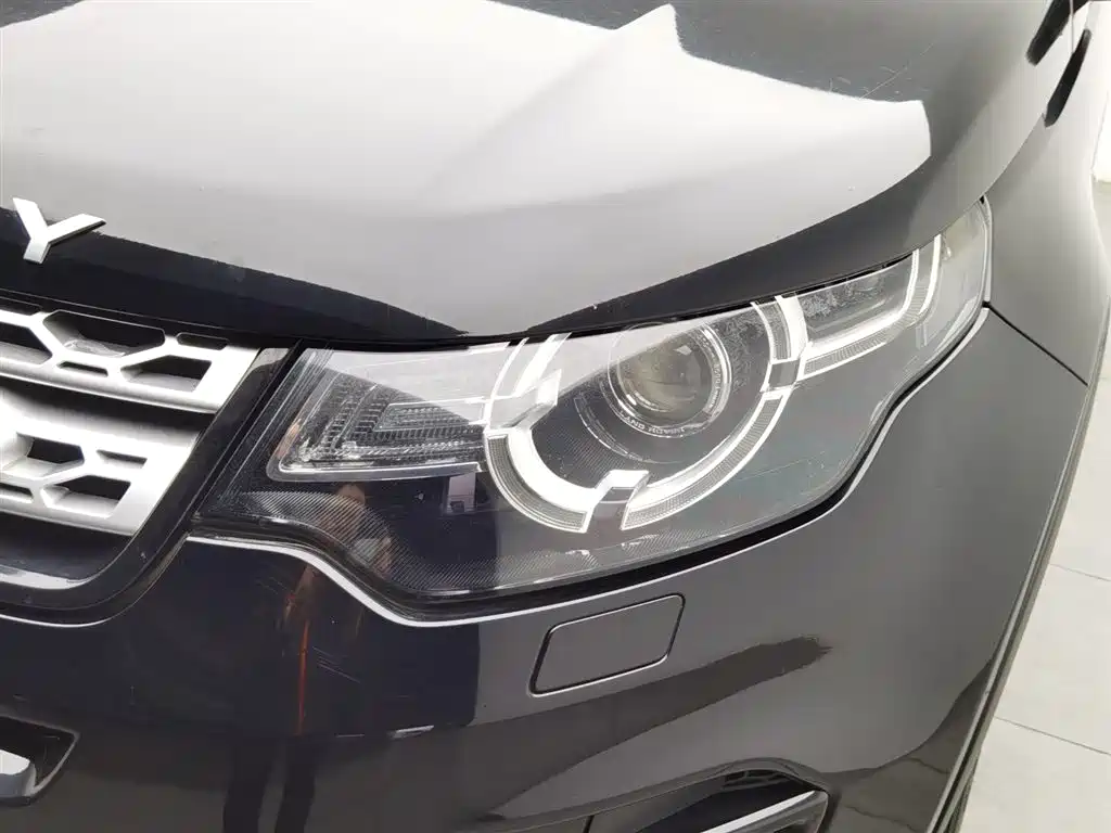 Land Rover Discovery Sport 2017 — фото 7