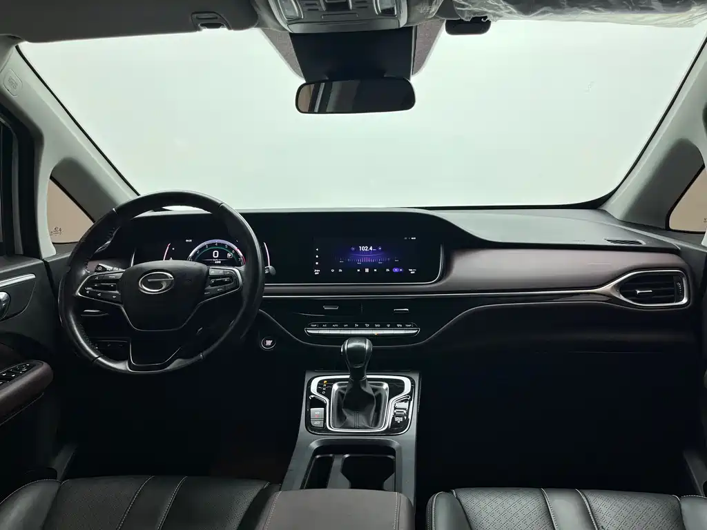 GAC Trumpchi M6 2022 — фото 10