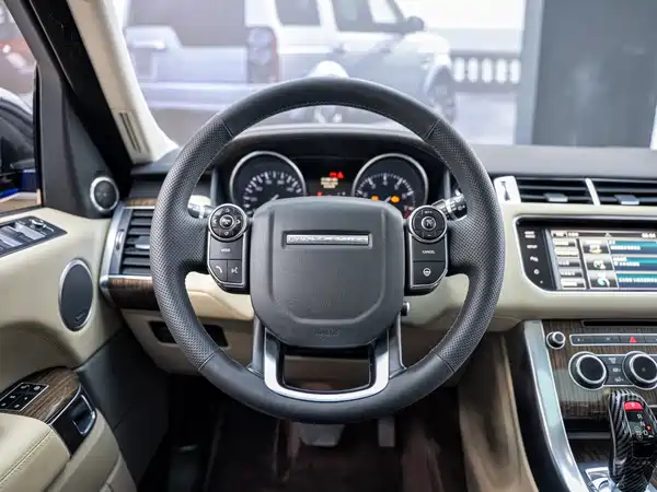 Land Rover Range Rover Sport 2014