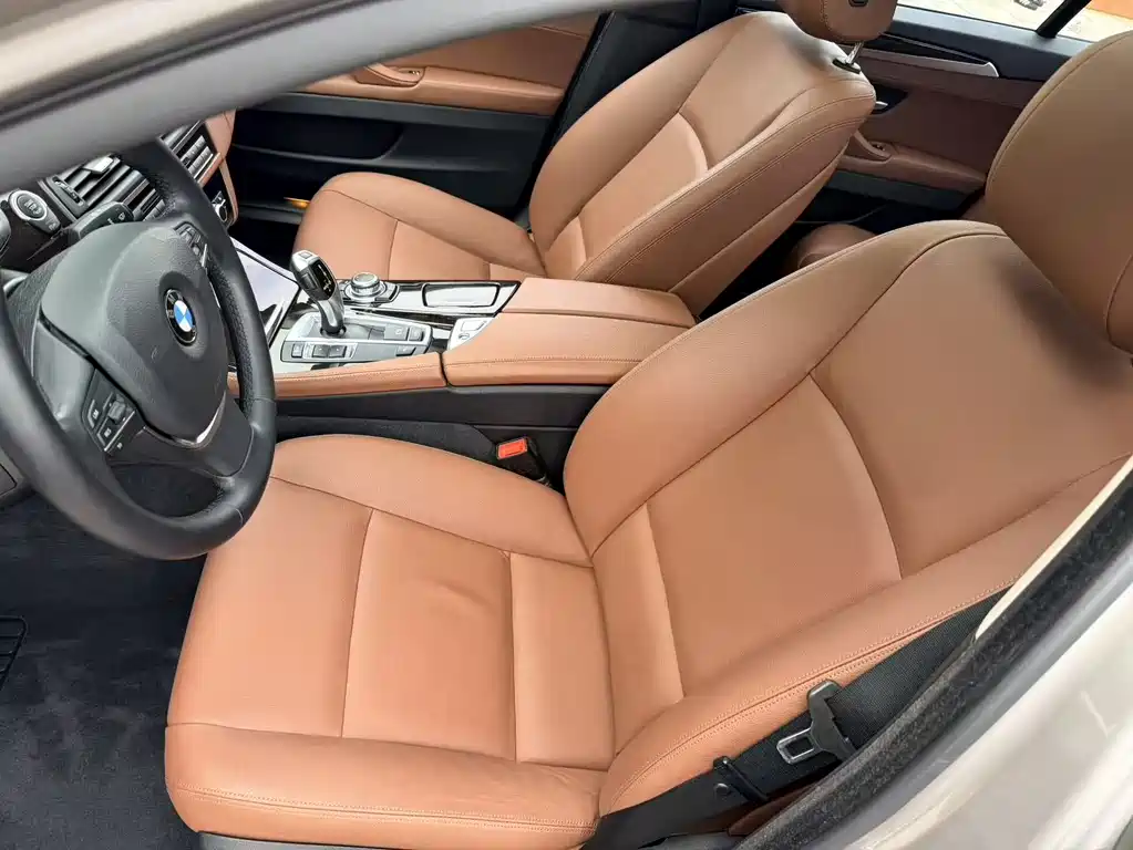 BMW 5 Series 2016 — фото 7