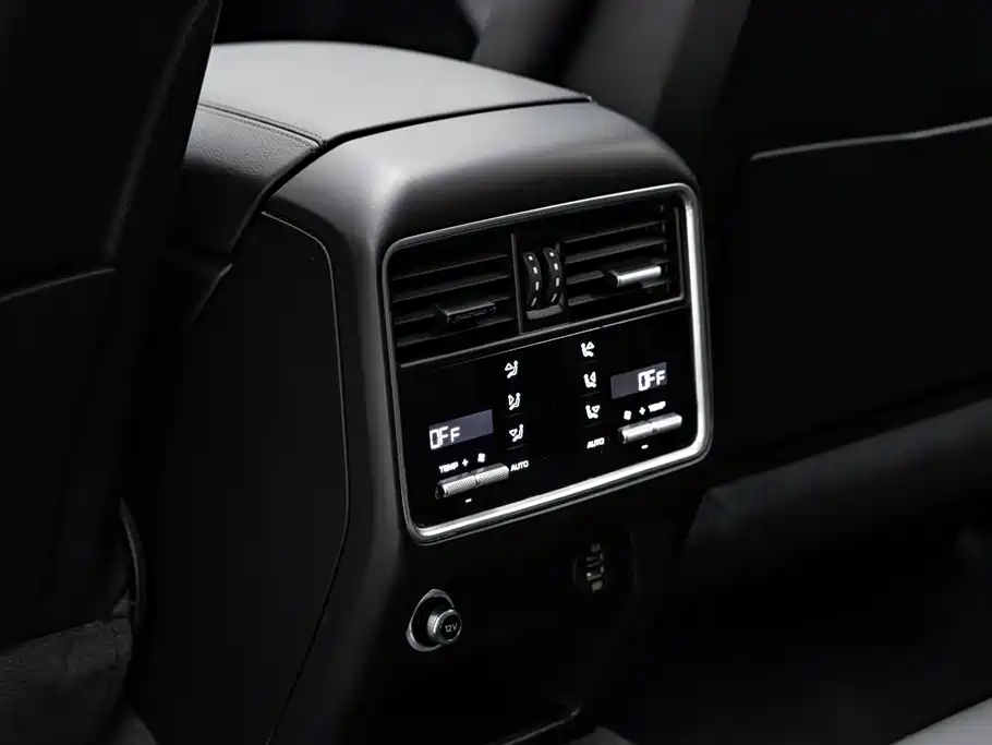 Porsche Cayenne 2019 — фото 11