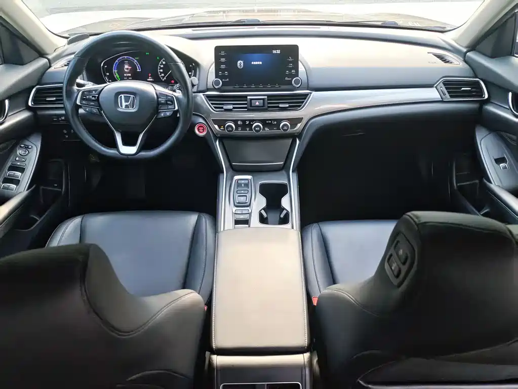 Honda Accord 2020 — фото 13