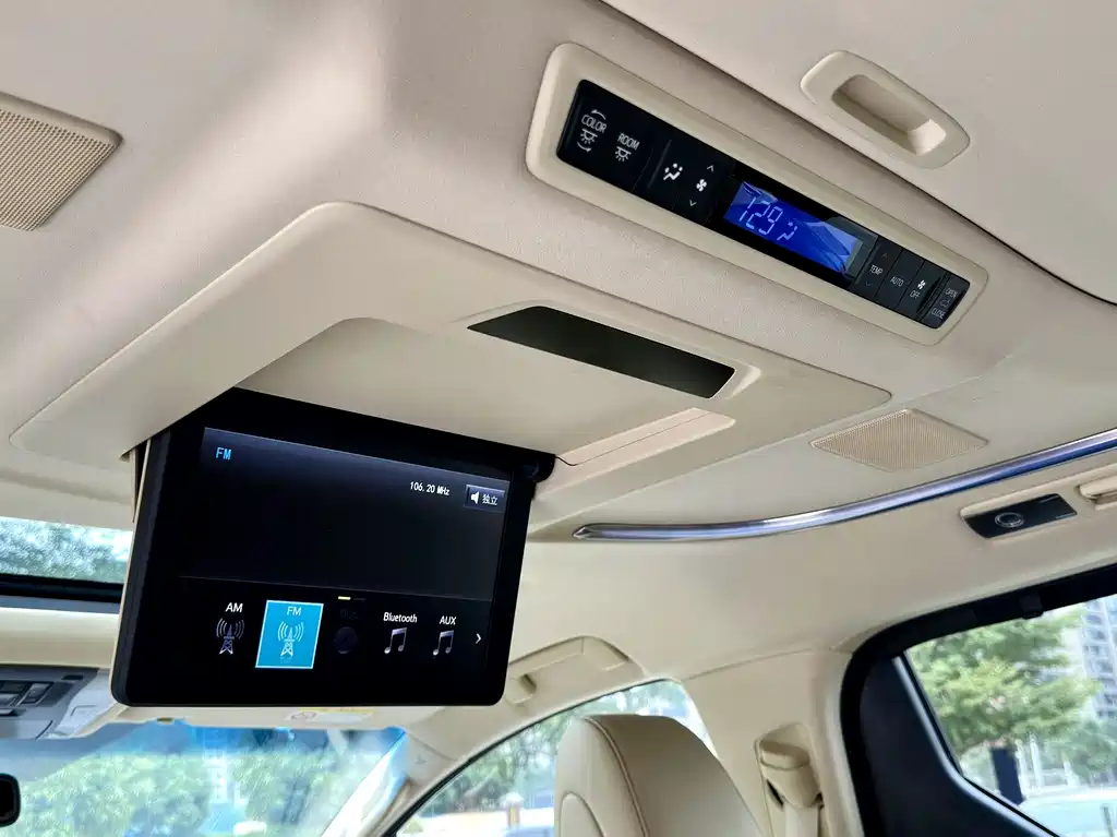 Toyota Alphard 2015 — фото 31