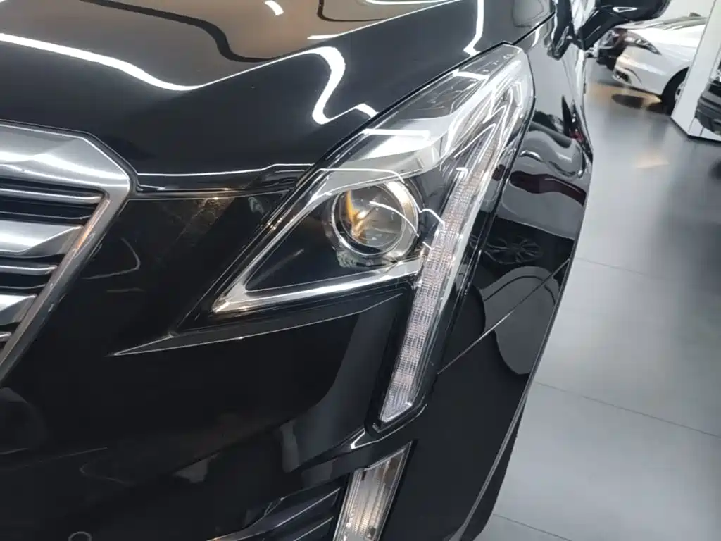 Cadillac XT5 2019 — фото 24